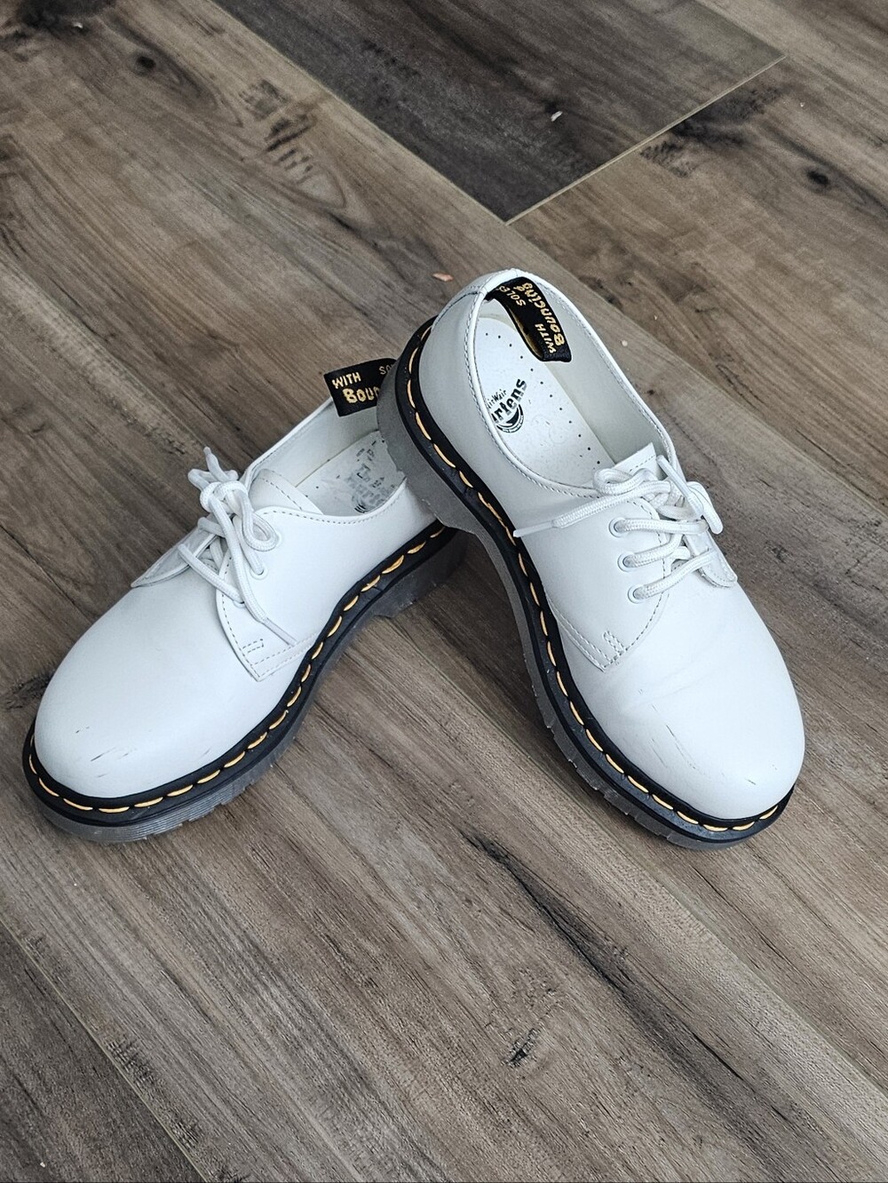 White Lace-Up Dr Martens Leather Shoes with Contrast Stitching